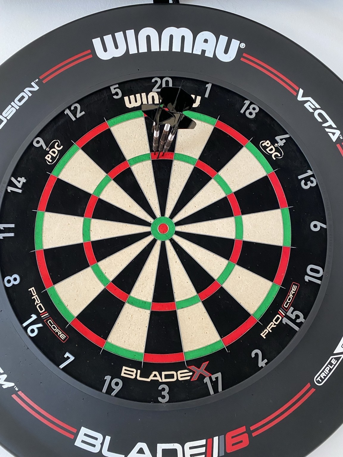 Winmau Blade X Dartboard
